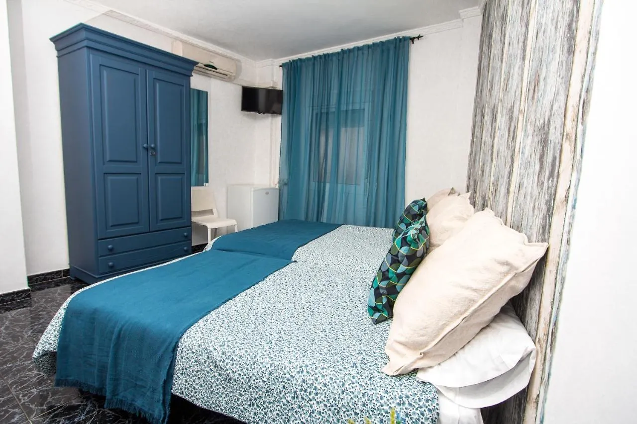 Hostal Caminito Del Rey ألورا